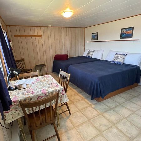 Chalets Bernatchez Мон-Сен-П'єр Екстер'єр фото
